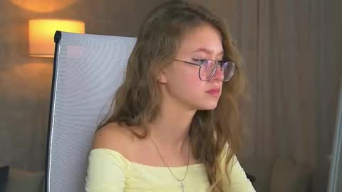 Snapshot of evemundie chatting on September 12, 9:53 am Eve online show from September 12, 9:53 am