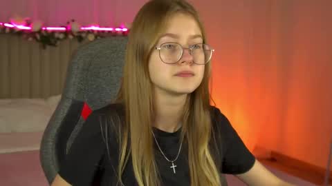 Snapshot of evemundie chatting on September 25, 11:14 am Eve online show from September 25, 11:14 am