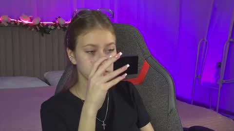 Snapshot of evemundie chatting on October 8, 7:06 am Eve online show from October 8, 7:06 am