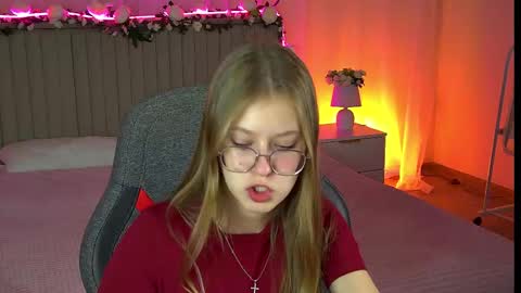 Snapshot of evemundie chatting on October 14, 12:17 pm Eve online show from October 14, 12:17 pm