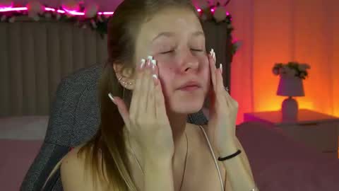 Snapshot of evemundie chatting on October 17, 9:34 am Eve online show from October 17, 9:34 am