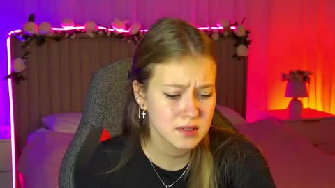 Snapshot of evemundie chatting on October 31, 9:21 am Eve online show from October 31, 9:21 am