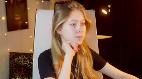 Snapshot of evemundie chatting on May 7, 6:41 am Eve online show from May 7, 6:41 am