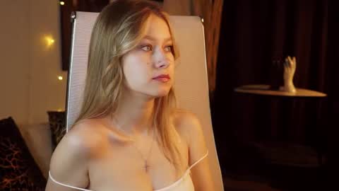 Snapshot of evemundie chatting on June 16, 12:30 pm Eve online show from June 16, 12:30 pm
