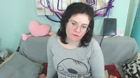 Snapshot of everly_rays chatting on December 21, 4:36 pm Everly online show from December 21, 4:36 pm