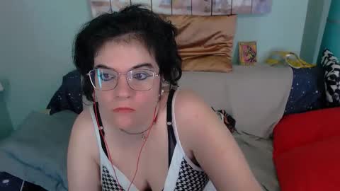 Snapshot of everly_rays chatting on November 2, 8:22 pm Everly online show from November 2, 8:22 pm