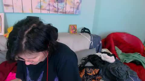 Everly online show from January 18, 6:23 pm