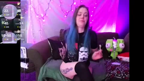 Snapshot of everlyester chatting on February 14, 3:58 am Evie online show from February 14, 3:58 am