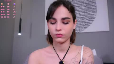 Snapshot of evervessi chatting on December 4, 4:22 am Anita online show from December 4, 4:22 am