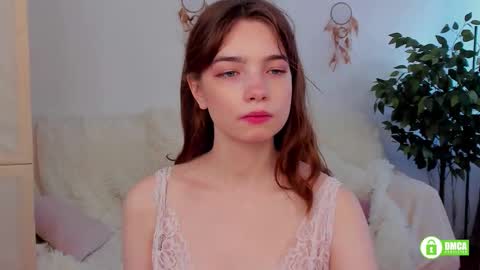 evi_brook online show from March 4, 9:37 am