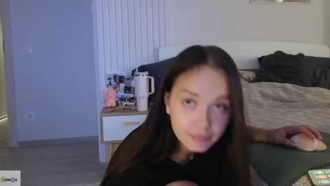 evi_woow online show from February 10, 9:41 pm