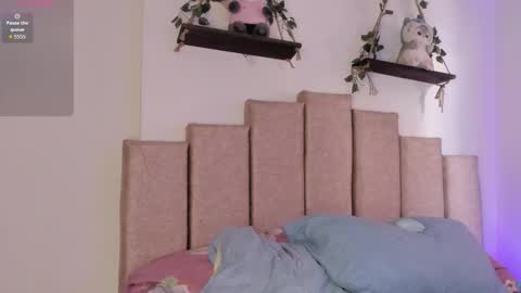 Ivi Alejandra  online show from February 25, 1:21 pm