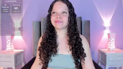 evierouse_ online show from June 18, 8:13 pm