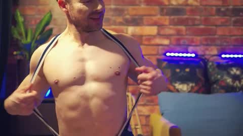 Snapshot of evildavil chatting on February 25, 8:07 pm David online show from February 25, 8:07 pm