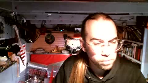 Snapshot of evpierce chatting on February 5, 6:51 am EvPierce online show from February 5, 6:51 am