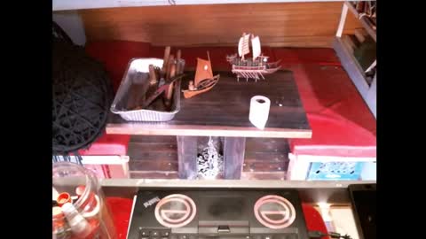 Snapshot of evpierce chatting on March 13, 2:07 am EvPierce online show from March 13, 2:07 am