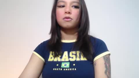 Im Evy online show from January 9, 5:04 pm