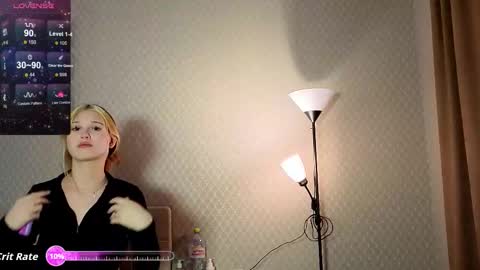 Snapshot of excited_kristi chatting on October 30, 7:10 am excited kristi online show from October 30, 7:10 am