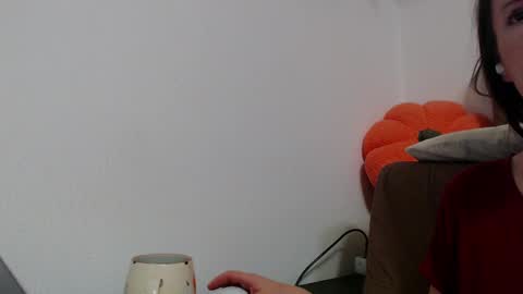 ExclusiveMilen online show from December 12, 7:04 pm