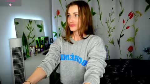 Snapshot of exe_cutie chatting on March 12, 12:06 am Mary online show from March 12, 12:06 am