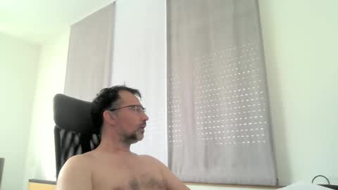 Snapshot of exhibit77 chatting on June 8, 2:17 pm exhibit77 online show from June 8, 2:17 pm