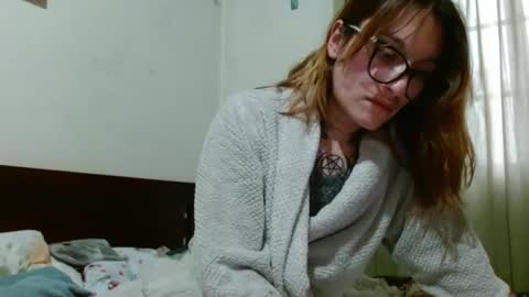 Snapshot of exolizzz66 chatting on January 6, 10:37 pm Exolizz online show from January 6, 10:37 pm