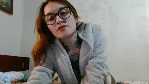 Snapshot of exolizzz66 chatting on February 3, 9:29 pm Exolizz online show from February 3, 9:29 pm