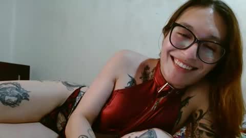 Snapshot of exolizzz66 chatting on March 1, 9:04 pm Exolizz online show from March 1, 9:04 pm