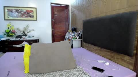 voloptous mommy angel online show from March 11, 6:53 am