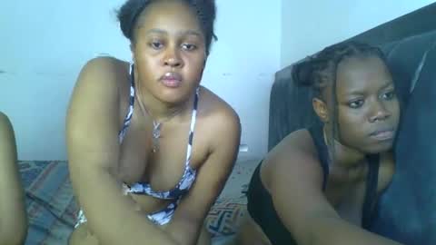 Snapshot of exotic_cutiee chatting on May 1, 1:37 pm exotic_cutiee online show from May 1, 1:37 pm