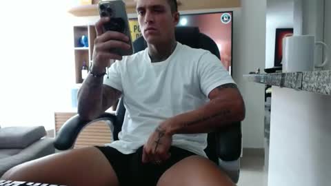 camilo online show from April 28, 2:33 pm
