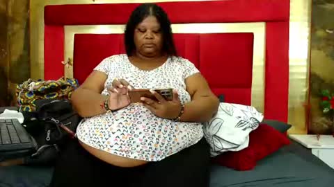 Snapshot of exoticbigmandx chatting on July 25, 2:58 pm Mandy online show from July 25, 2:58 pm