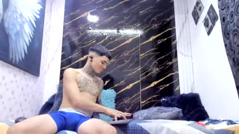 exotichot_couple online show from June 18, 9:52 pm