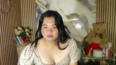 SHANTAL MARIE online show from June 14, 2:30 pm