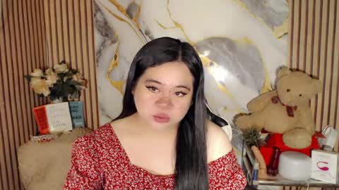 SHANTAL MARIE online show from July 29, 10:35 am