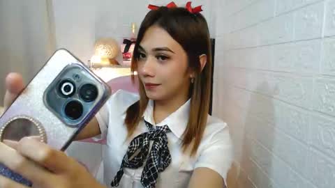 Snapshot of exotictssavie chatting on January 15, 3:18 pm exotictssavie online show from January 15, 3:18 pm