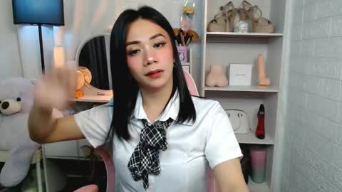 Snapshot of exotictssavie chatting on March 2, 12:20 am exotictssavie online show from March 2, 12:20 am