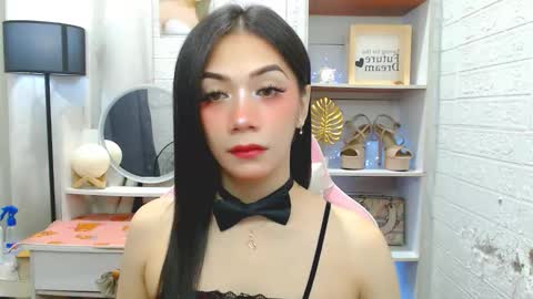 Snapshot of exotictssavie chatting on November 4, 6:40 pm exotictssavie online show from November 4, 6:40 pm