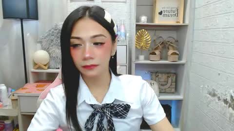 Snapshot of exotictssavie chatting on November 26, 12:11 am exotictssavie online show from November 26, 12:11 am