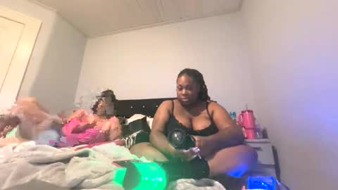 exotiiccmonroe1 online show from February 21, 5:52 am
