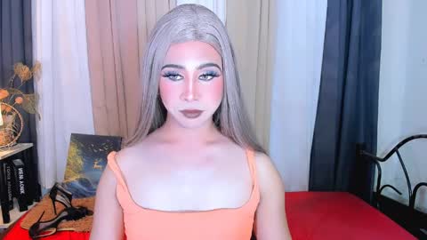 expensive_elise online show from April 7, 3:34 pm