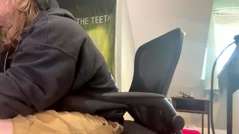 Explosivee andyy online show from May 11, 3:18 pm