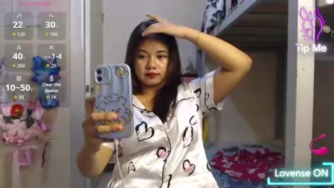 Snapshot of expnsivelj chatting on July 9, 1:59 pm expnsivelj online show from July 9, 1:59 pm