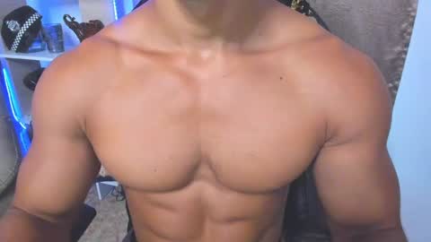 Snapshot of exquisite_gabe chatting on December 11, 12:33 am GABRIEL online show from December 11, 12:33 am