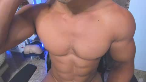 Snapshot of exquisite_gabe chatting on December 31, 1:26 am GABRIEL online show from December 31, 1:26 am