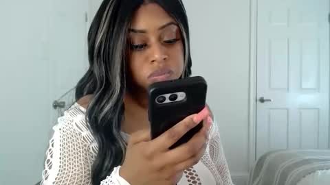 exstacybanks online show from November 14, 4:38 pm