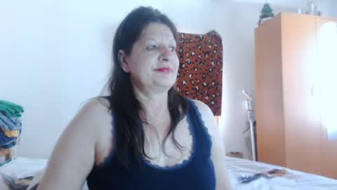 ExtasyMature online show from June 18, 9:14 am