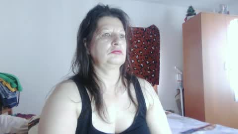ExtasyMature online show from June 24, 5:17 am