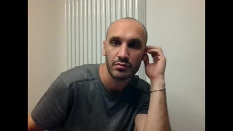 Snapshot of extr0 chatting on May 25, 8:59 pm Extro online show from May 25, 8:59 pm