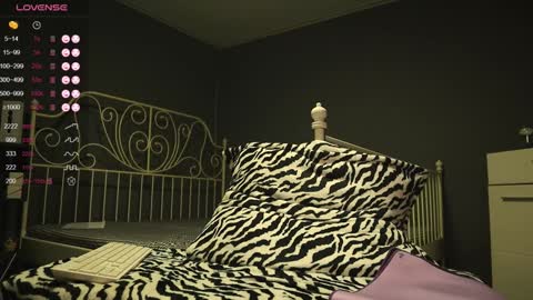 extra_topping online show from January 10, 8:04 pm